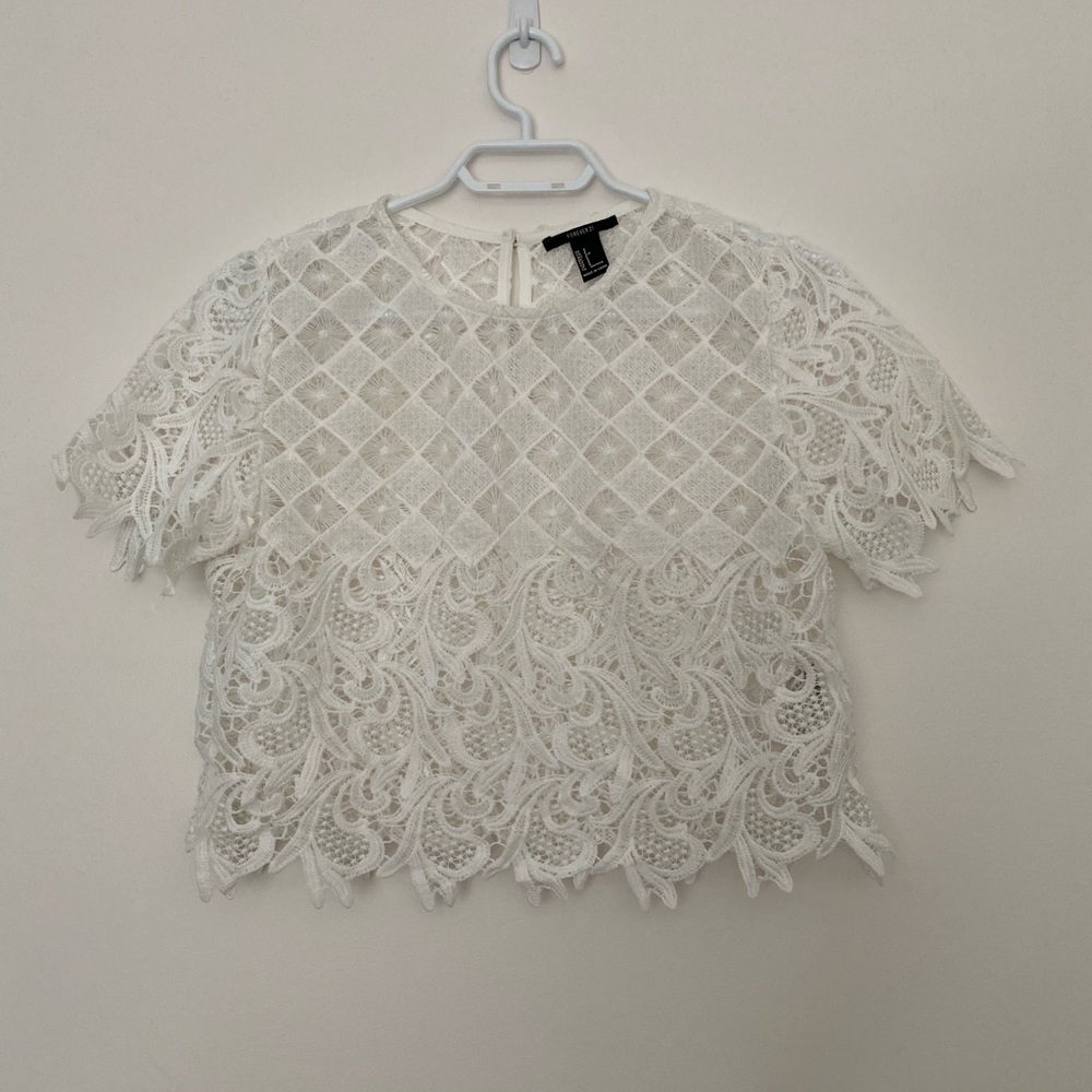 Forever 21 crochet crop top